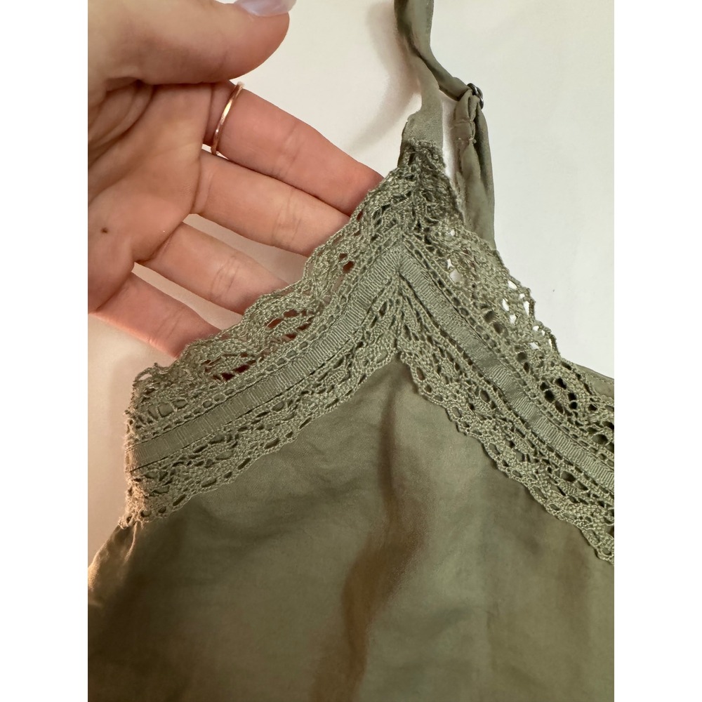 Hollister Olive Green Crochet Lace Trim Cami Top Womens XS Adjustable Straps - Picture 3 of 8